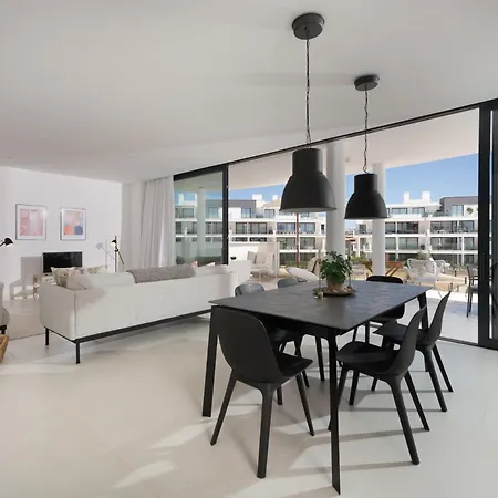 Beautiful 3 Bedroom In Higueron West Fuengirola
