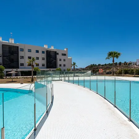 Apartment Beautiful 3 Bedroom In Higueron West Fuengirola