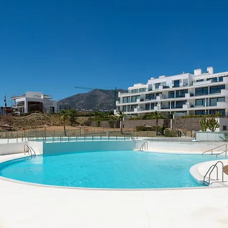 Beautiful 3 Bedroom In Higueron West Apartment