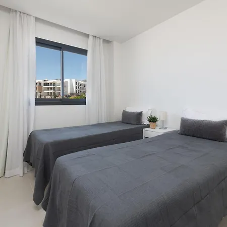 Beautiful 3 Bedroom In Higueron West Apartment Fuengirola